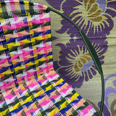 Chaise Ronde - Rose, Vert et Jaune - Motifs