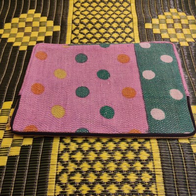 Laptop sleeve - Suzani - Pink/Green polka dots