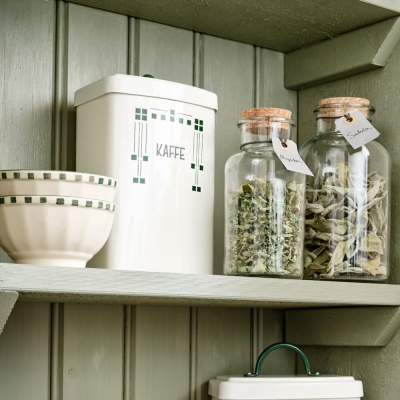 Medium glass jar with cork cap