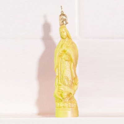 Vierge de Guadeloupe plastique 20cl - Jaune