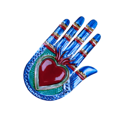 Mano azul y corazón rojo